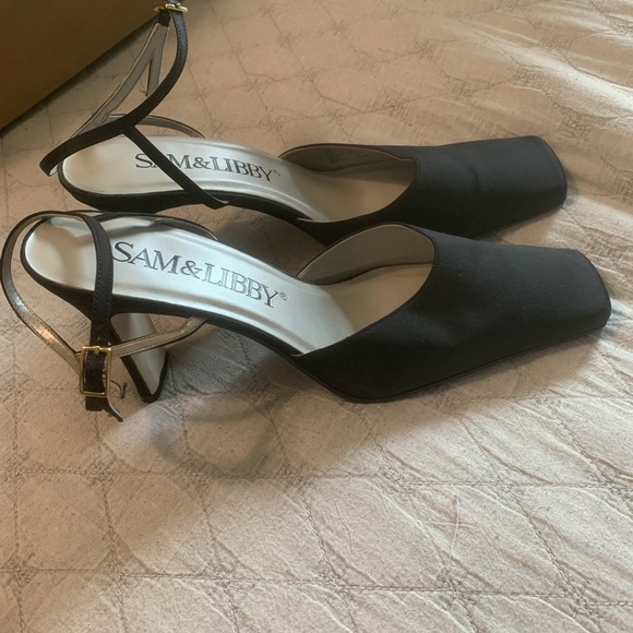 Sam & Libby heals - Picture 2 of 2